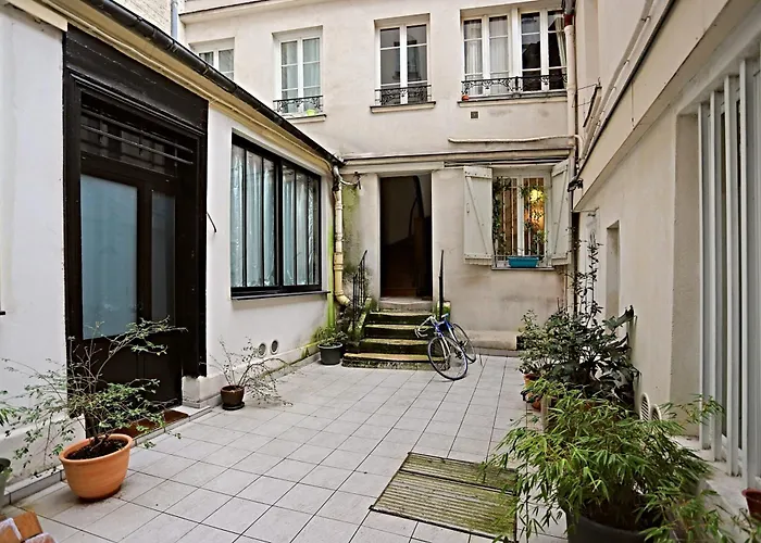 Апартаменты Comme Maison 11eme *